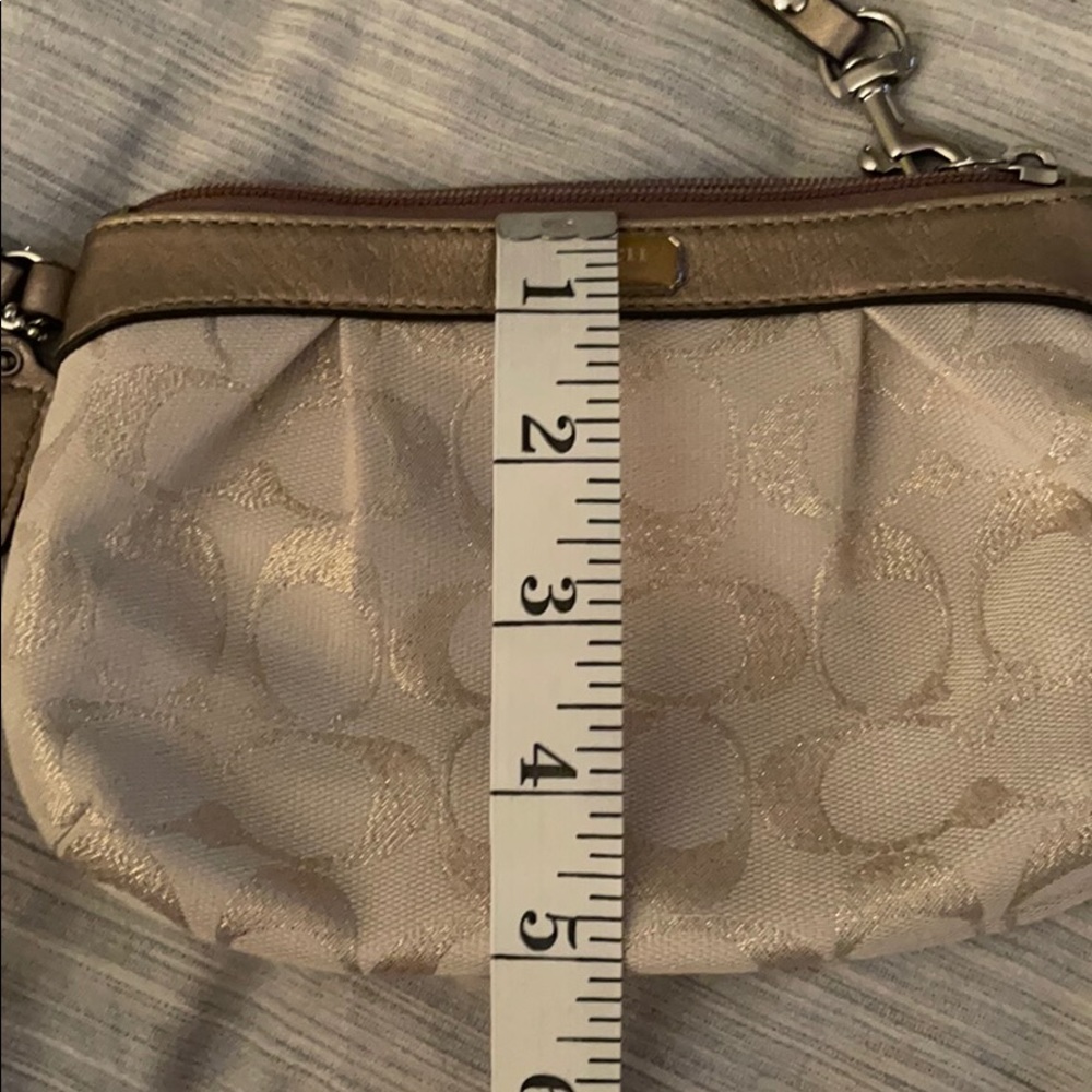 Coach clutch - Picture 4 of 4